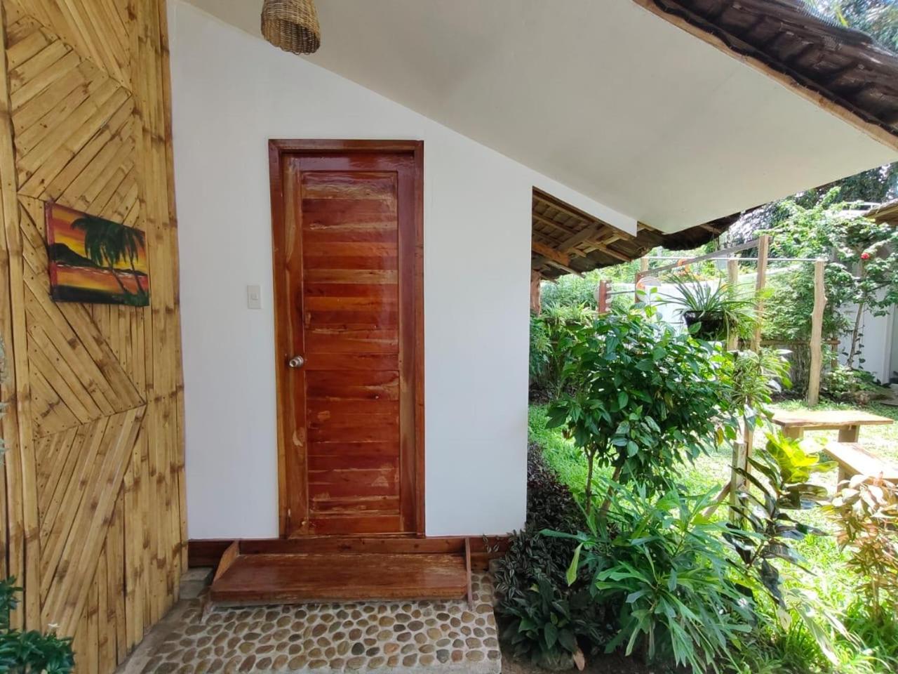 Lunazul Guesthouse San Vicente  Exterior photo